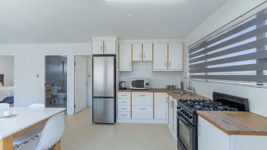 5 Bedroom Property for Sale in Calypso Beach Western Cape
